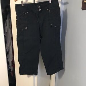Cotton Ginny Ladies Black Capri Pants Size 9 $5.00 AS AN ADD ON